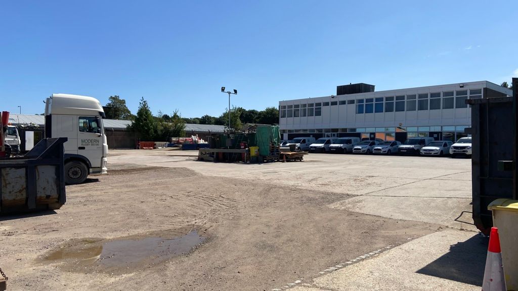 Industrial to let in 6 Somers Road, Rugby, Warwickshire CV22, £250,000 pa