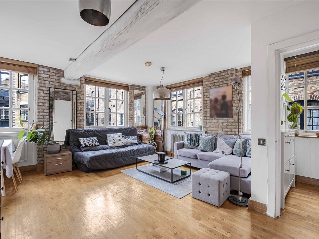 1 bed flat for sale in Maltings Place, Tower Bridge Road, London SE1, £550,000