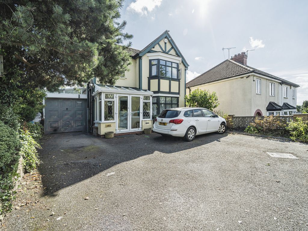 3 bed detached house for sale in Goldthorn Hill, Wolverhampton WV2, £370,000