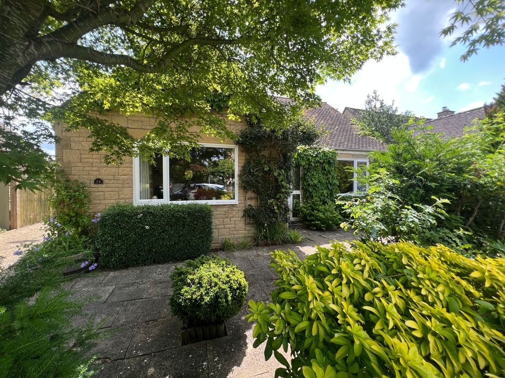 3 bed detached house for sale in Letch Hill Drive, Bourton-On-The-Water GL54, £475,000