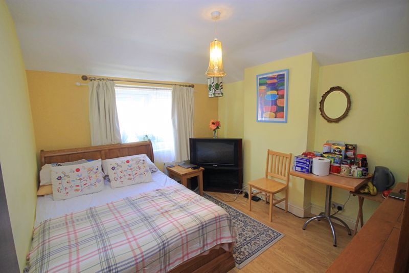 3 bed terraced house for sale in Hillbeck Way, Greenford UB6, £583,000