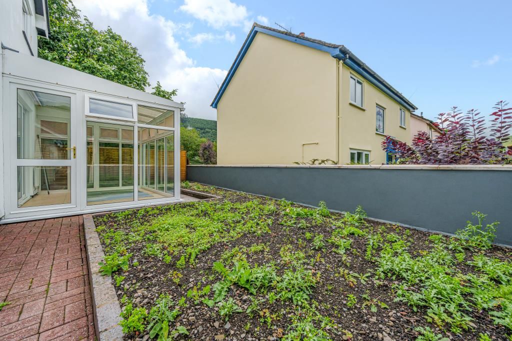 3 bed detached house for sale in New Radnor, Powys LD8, £285,000
