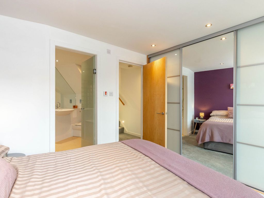 2 bed flat for sale in 22/3 Lanark Road, Craiglockhart, Edinburgh EH14, £350,000