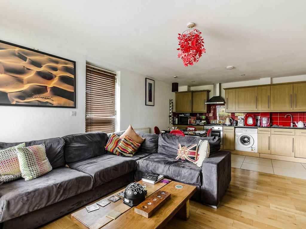 New home, 1 bed semi-detached house for sale in Beaumont Road, London W4, £500,000