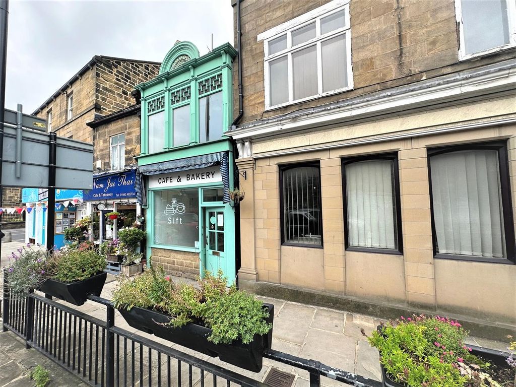 Retail premises to let in Manor Square, Otley LS21, £11,950 pa