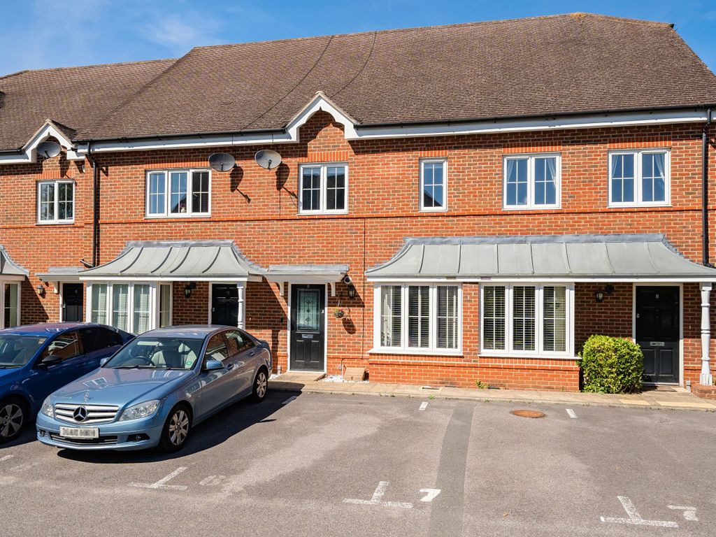 3 bed terraced house for sale in Mayfield Mews, Sindlesham, Wokingham, Berkshire RG41, £450,000