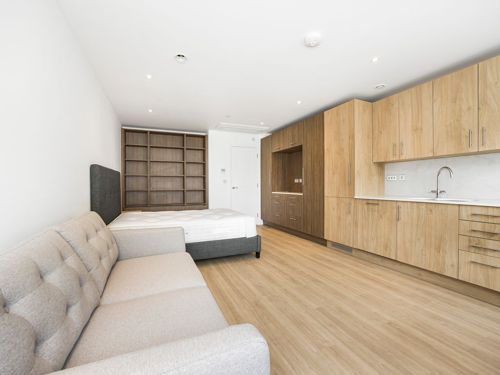 Studio to rent in Frampton Street, London NW8, £1,950 pcm