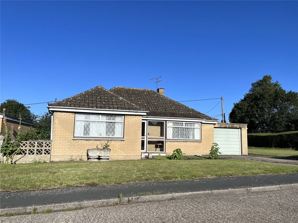 2 bed bungalow for sale in Botany, Highworth, Swindon, Wiltshire SN6, £520,000