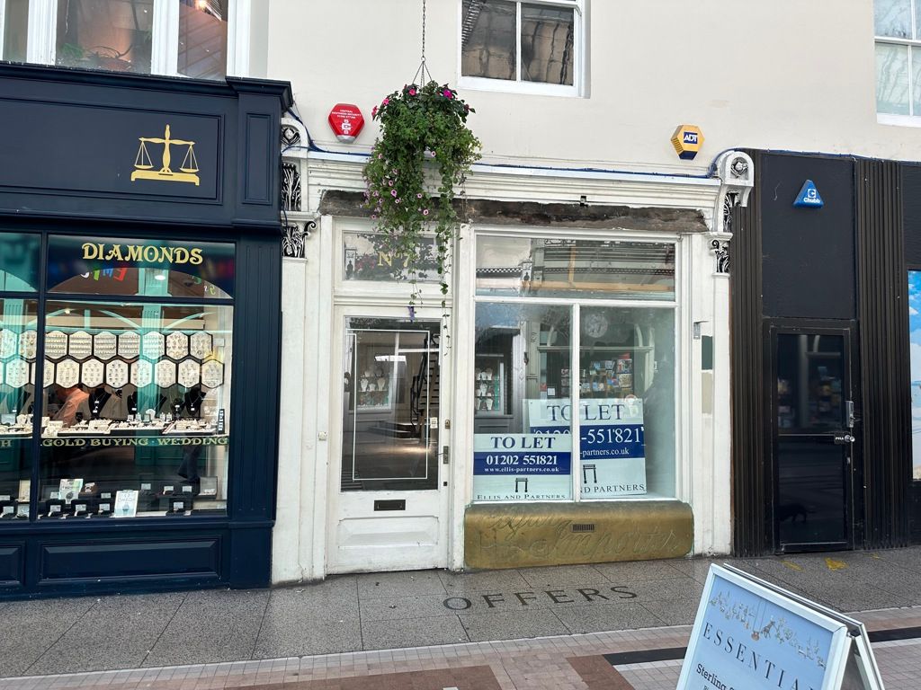 Retail premises to let in The Arcade, Unit 7, Bournemouth, Dorset BH1, £28,500 pa
