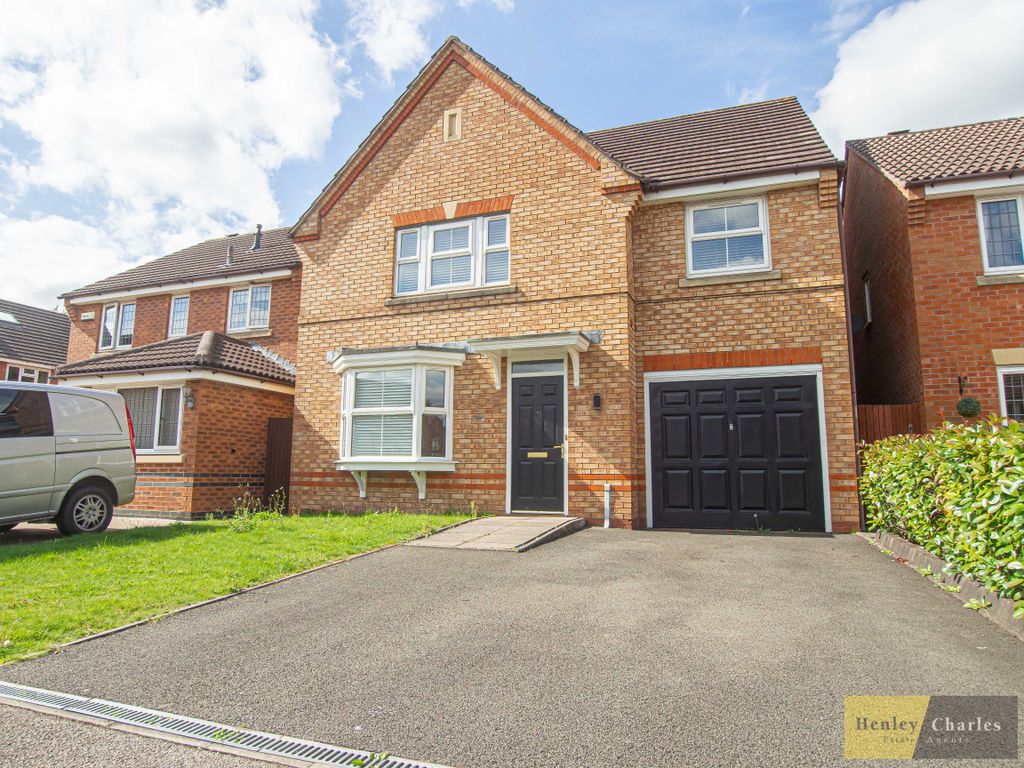 4 bed detached house for sale in Bulrush Close, Brownhills, Walsall WS8, £375,000