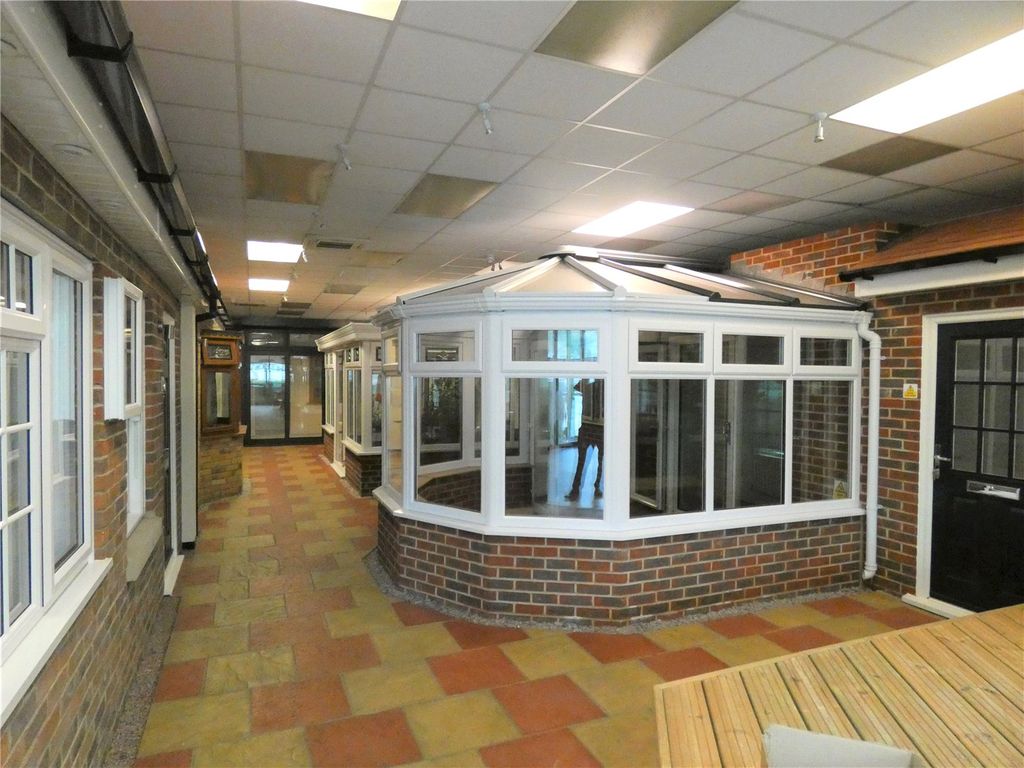 Office to let in Easton Lane, Winchester, Hampshire SO23, £40,000 pa