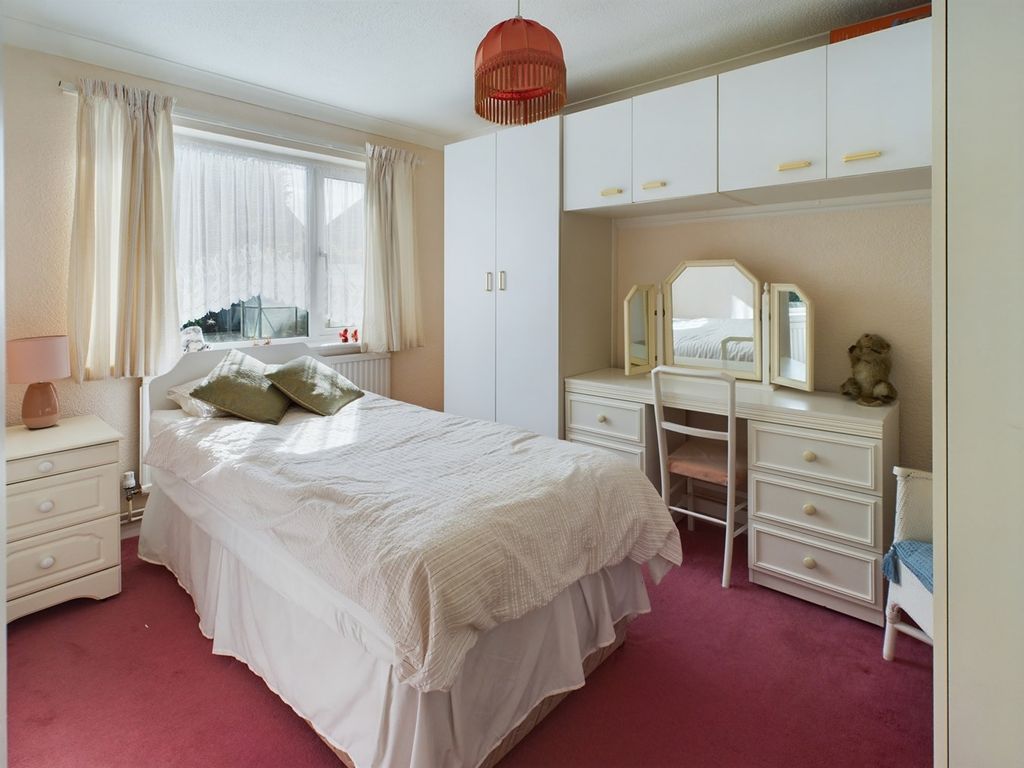 4 bed detached bungalow for sale in Hillcrest, Downham Market PE38, £350,000