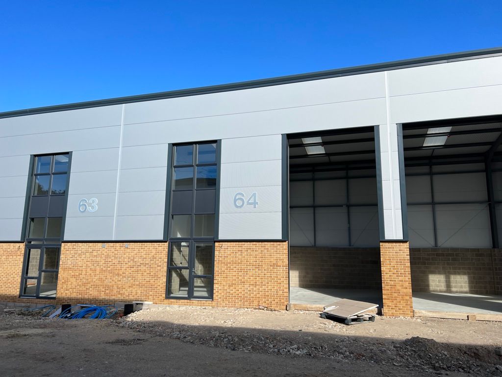 Light industrial to let in Unit 64, Axis 31, Woolsbridge Industrial Park, Oak Field Road, Three Legged Cross, Wimborne, Dorset BH21, £15,000 pa