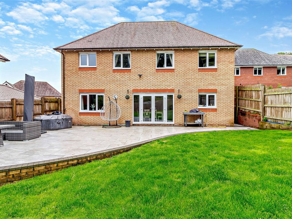 4 bed detached house for sale in Burdons Close, Wenvoe, Cardiff, Vale Of Glamorgan CF5, £620,000