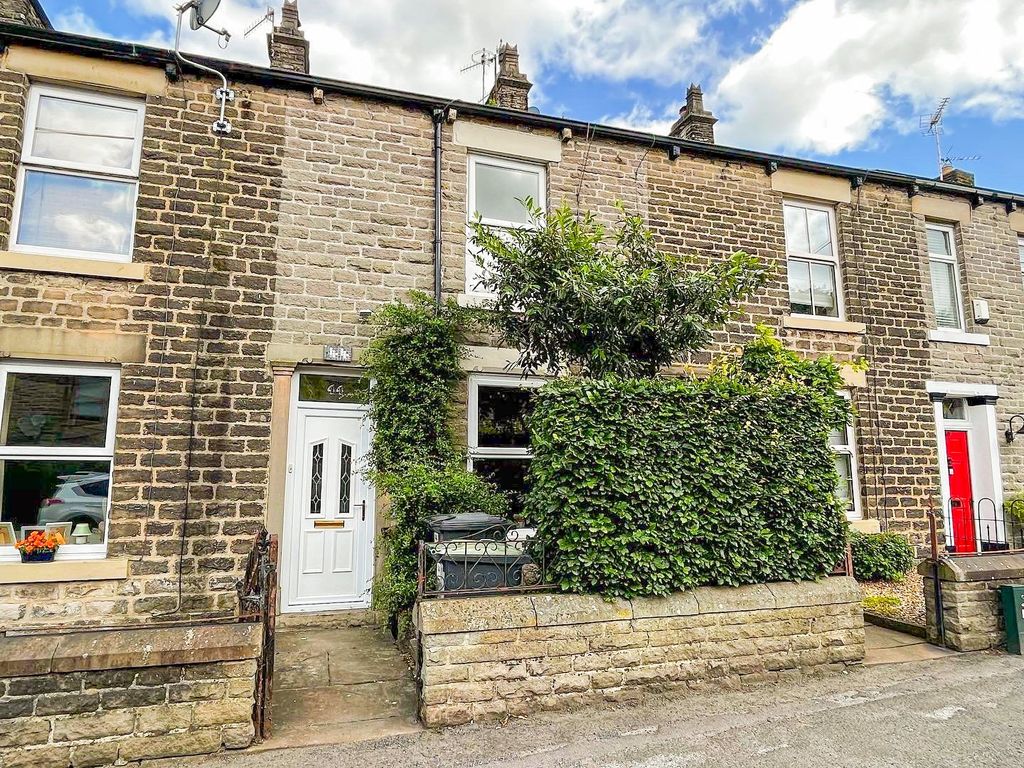 3 bed terraced house for sale in Cottage Lane, Glossop, Derbyshire SK13, £179,950