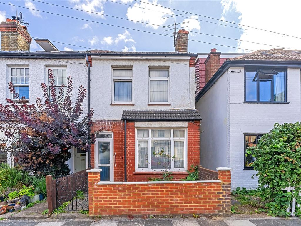 3 bed end terrace house for sale in Myrtle Road, Hampton Hill, Hampton TW12, £599,950