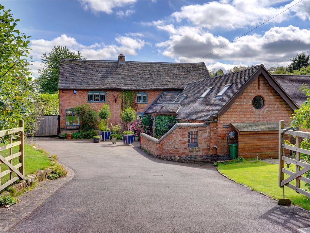 4 bed detached house for sale in Dale Lane, Lickey End, Worcestershire B60, £1,295,000