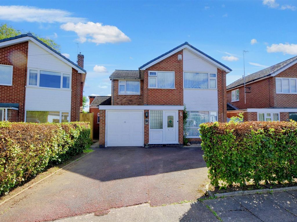 4 bed detached house for sale in Burgh Hall Close, Chilwell, Nottingham NG9, £375,000