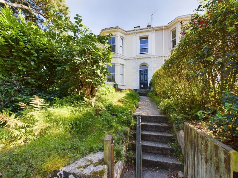 1 bed flat for sale in Park Terrace, Falmouth TR11, £325,000