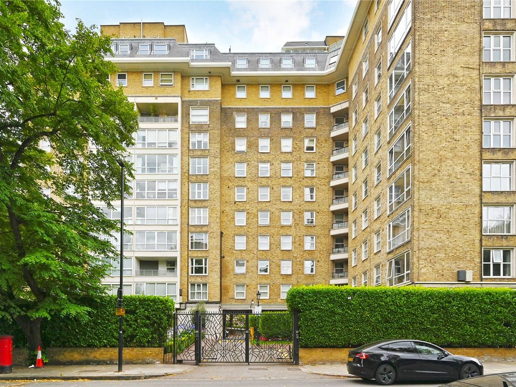 2 bed flat for sale in Boydell Court, St. John