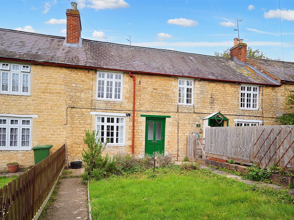 2 bed cottage to rent in Harpers Close, Great Oakley, Corby NN18, £1,000 pcm