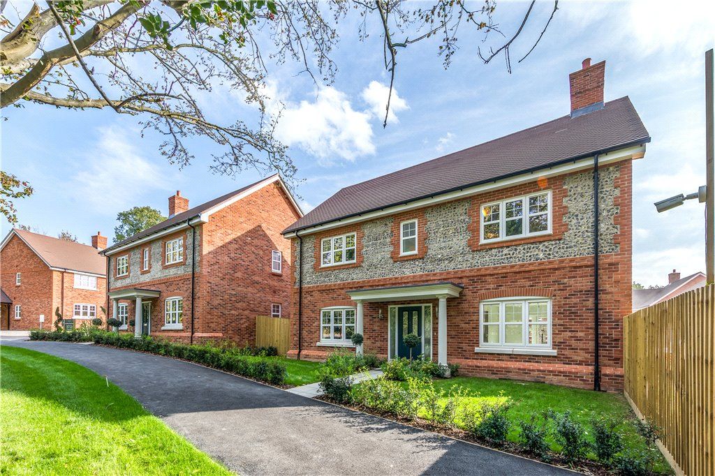 New home, 4 bed detached house for sale in North Lodge Farm, Hayley Green, Warfield RG42, £1,045,000