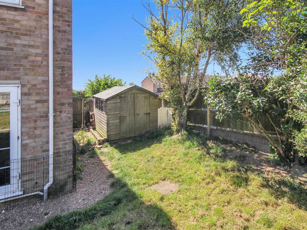 3 bed end terrace house for sale in Catherine Vale, Woodingdean, Brighton BN2, £350,000