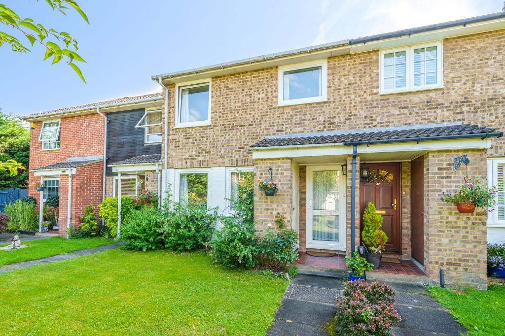 3 bed terraced house for sale in Maidenhead, Berkshire SL6, £375,000