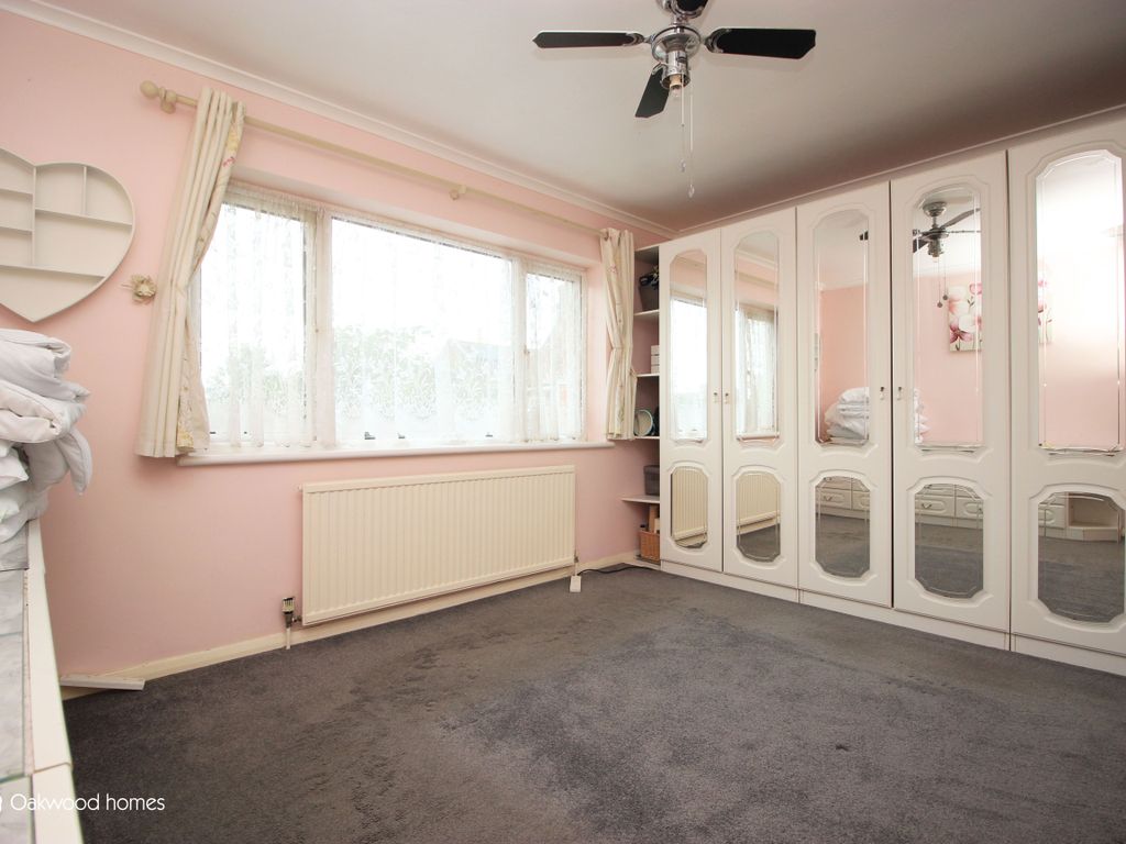 5 bed detached house for sale in Dent-De-Lion Road, Margate CT9, £475,000