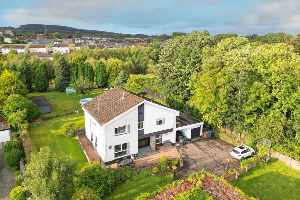 5 bed property for sale in Casa Mia, Glasgow Road, Hardgate G81, £459,000