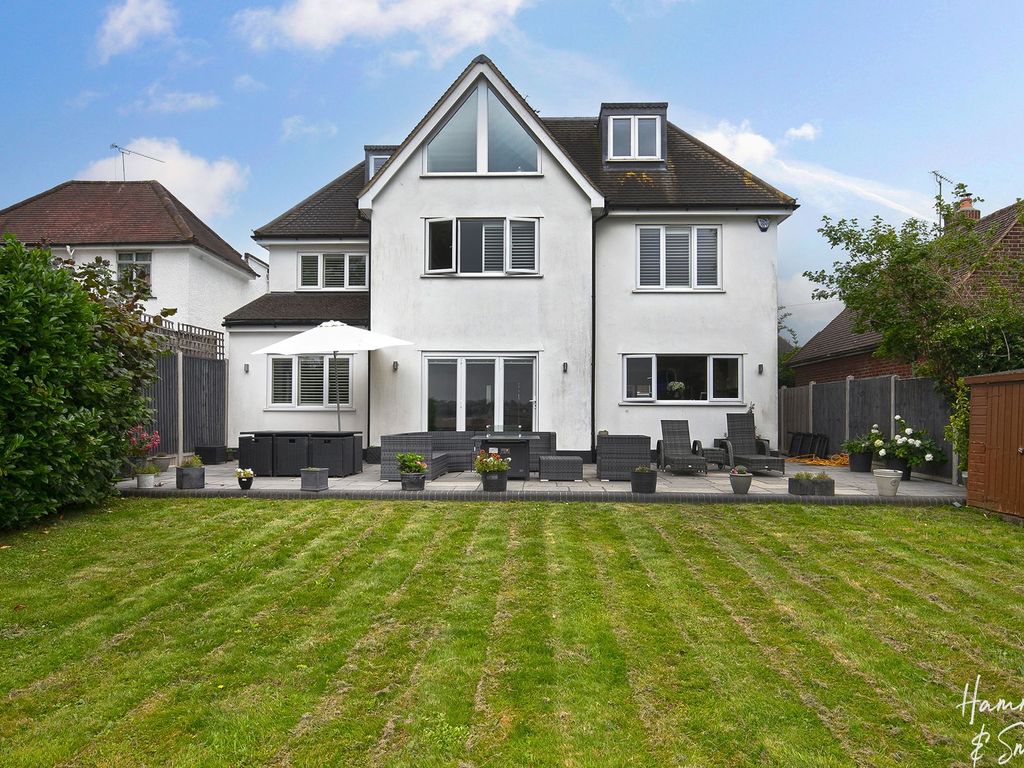 6 bed detached house for sale in London Road, Abridge RM4, £1,500,000