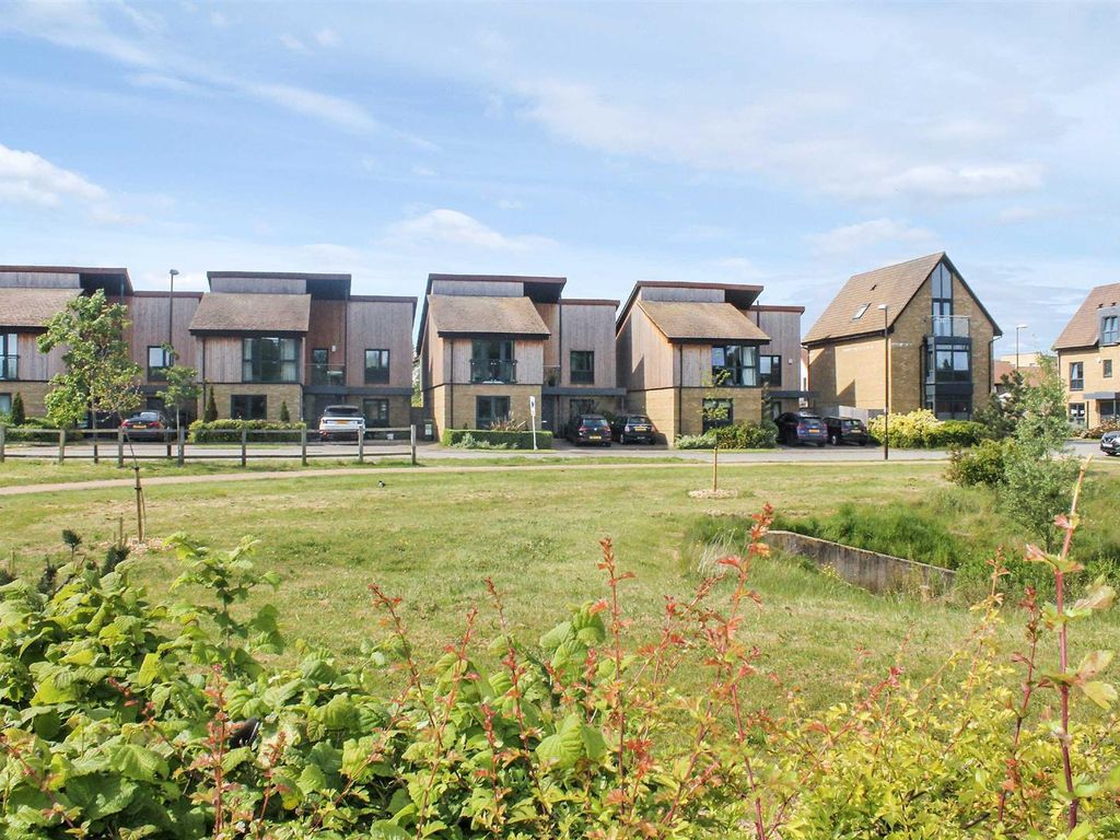 4 bed detached house for sale in Aiken Grange, Milton Keynes Village, Milton Keynes MK10, £625,000
