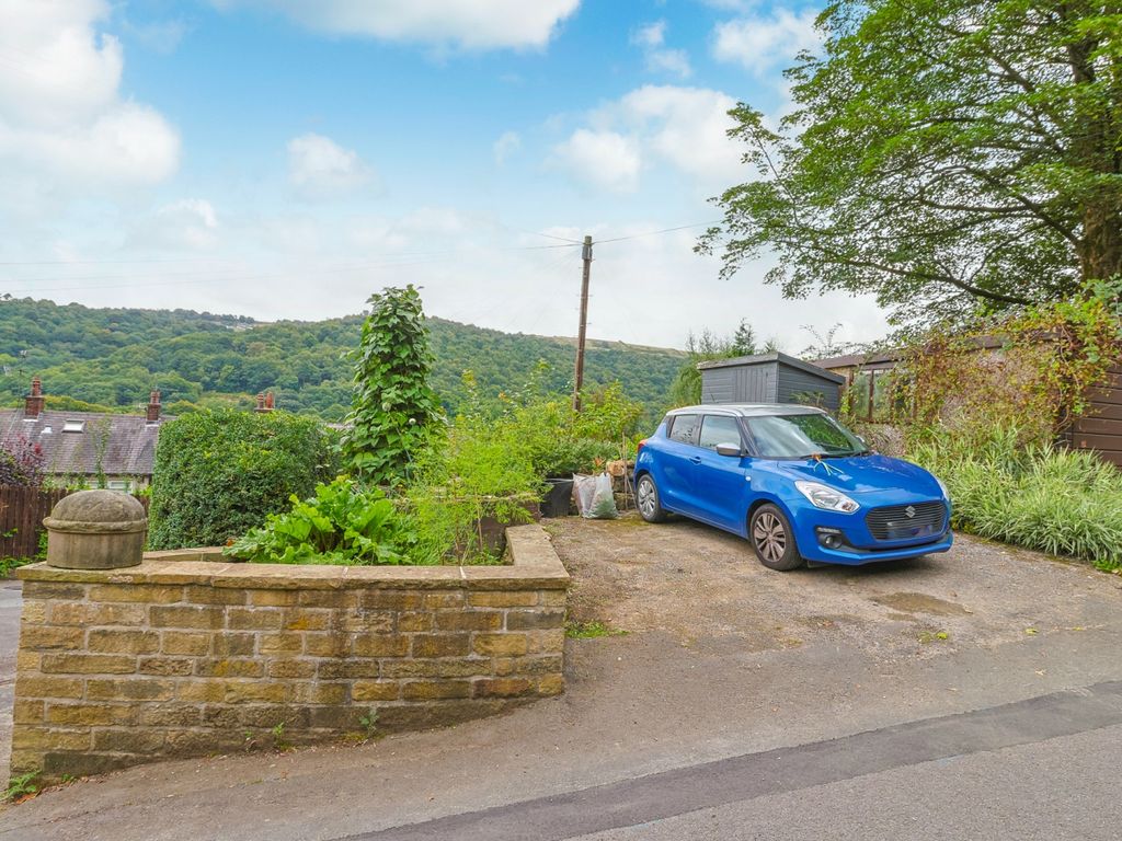 4 bed terraced house for sale in Sowerby Bridge HX6, £425,000