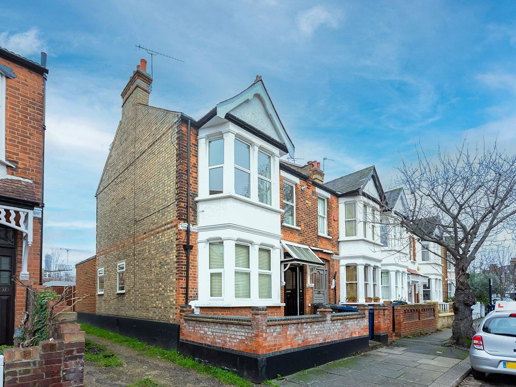 2 bed property for sale in Summerlands Avenue, Acton W3, £475,000