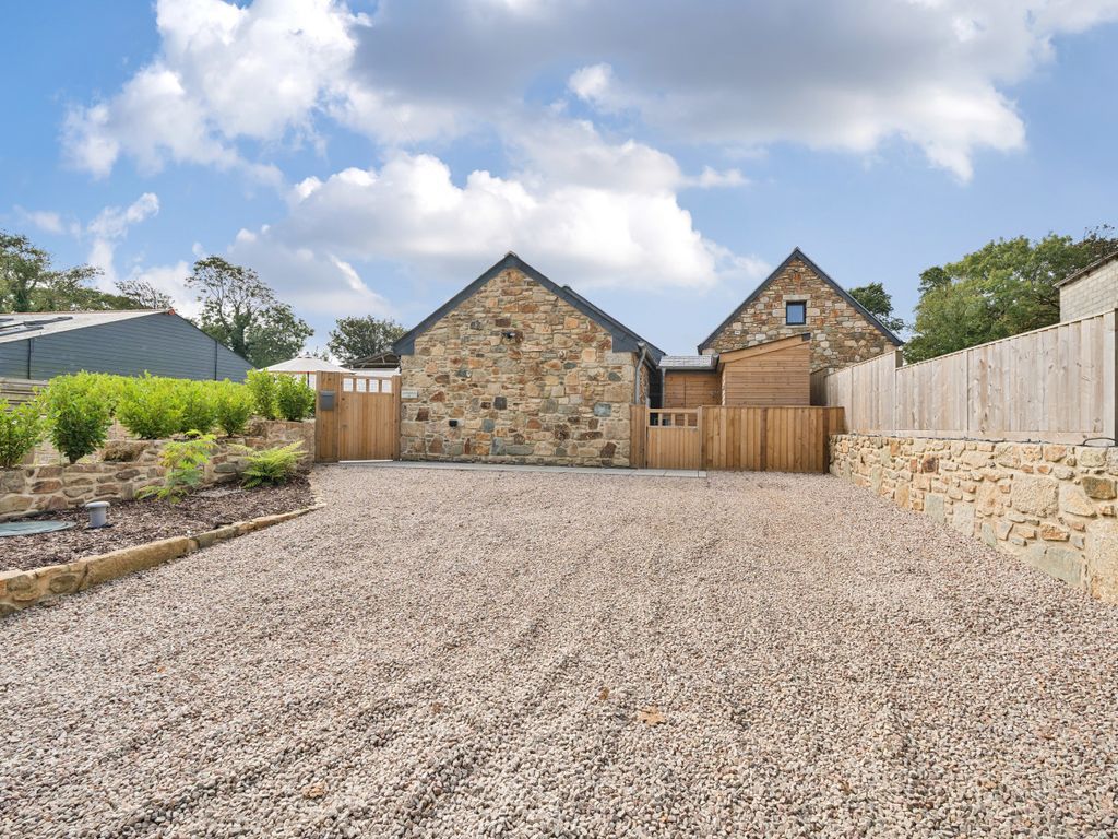 3 bed barn conversion for sale in Coswinsawsin Lane, Carnhell Green, Cornwall TR14, £565,000