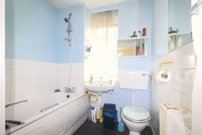 3 bed terraced house for sale in Burnside Avenue, Chingford E4, £450,000