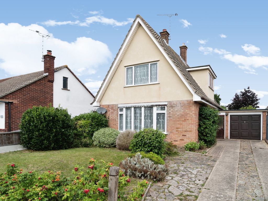 3 bed detached house for sale in Holt Farm Way, Rochford, Essex SS4, £375,000
