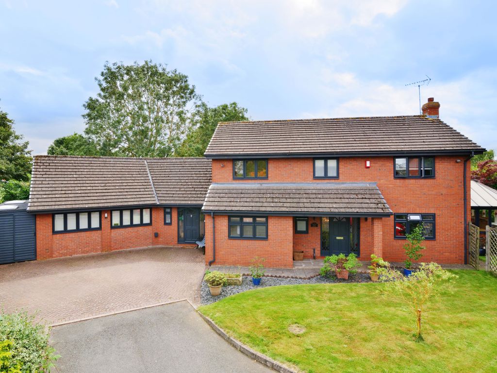 5 bed detached house for sale in Bartestree, Hereford HR1, £650,000