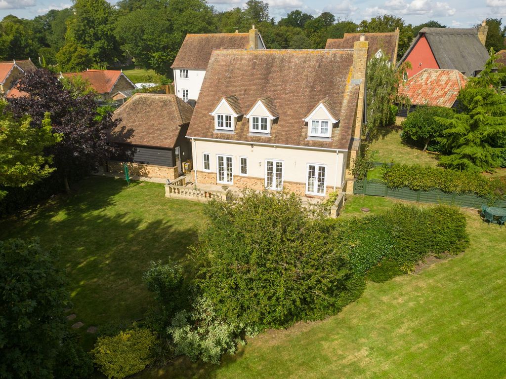 4 bed detached house for sale in Foxenfields, Abbots Ripton, Cambridgeshire. PE28, £800,000