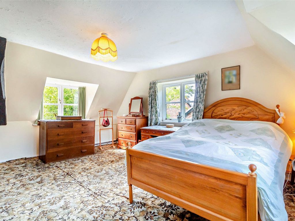 5 bed detached house for sale in Vicarage Road, Foulden, Thetford, Norfolk IP26, £575,000