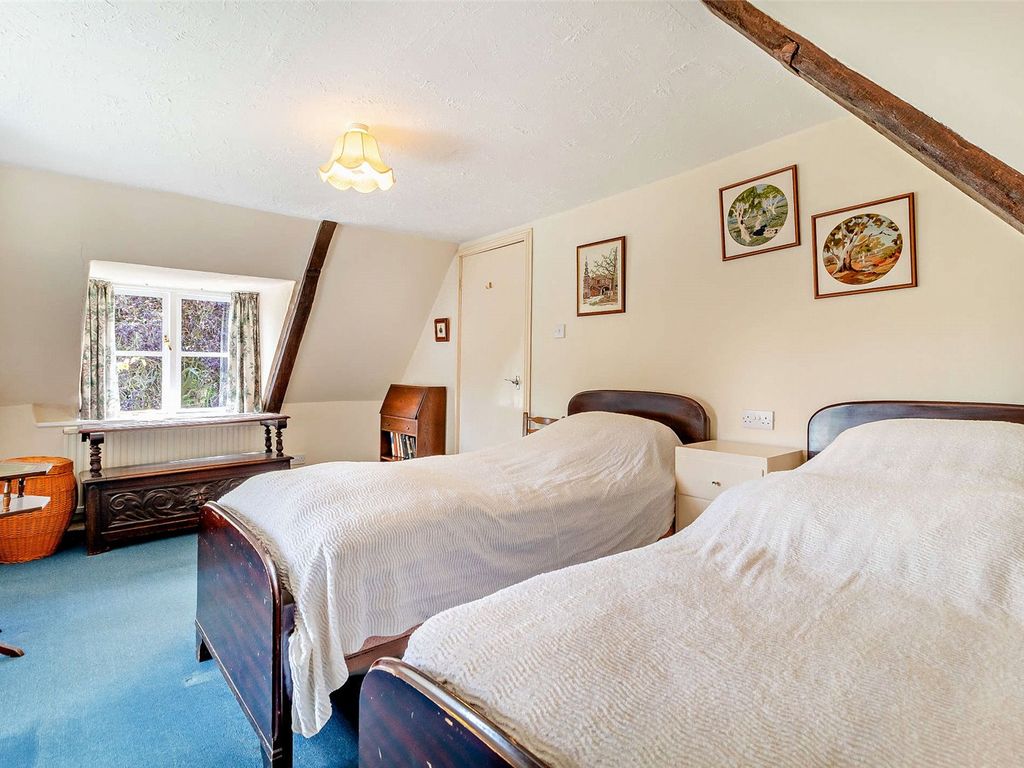 5 bed detached house for sale in Vicarage Road, Foulden, Thetford, Norfolk IP26, £575,000