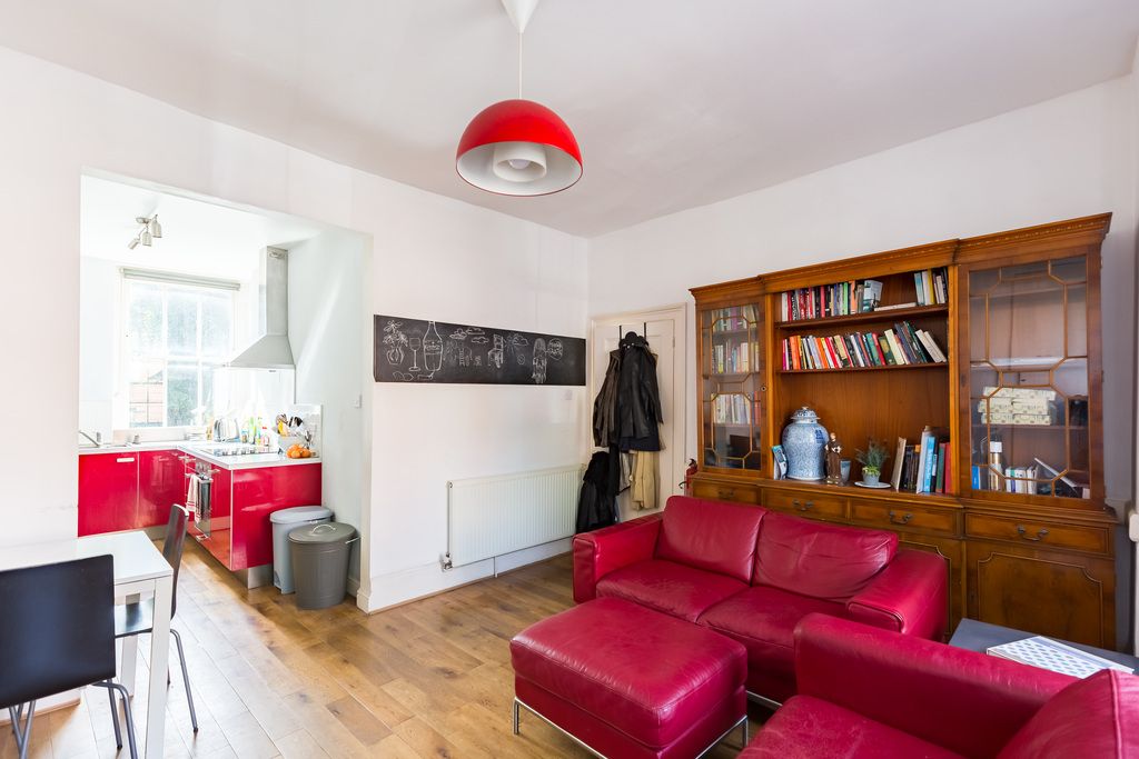 5 bed end terrace house for sale in Lower Road, London SE8, £800,000