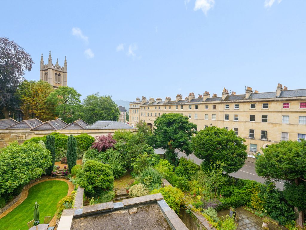 2 bed flat for sale in Sydney Place, Bath, Somerset BA2, £450,000