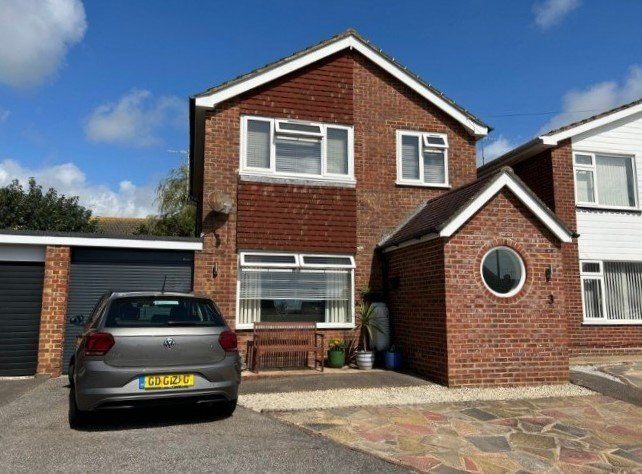 3 bed detached house for sale in Kennet Close, Salvington, Worthing BN13, £450,000