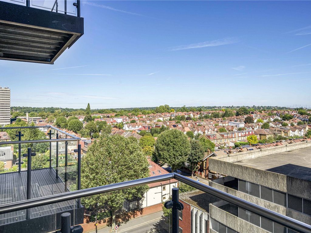 3 bed flat for sale in New Malden House, 1 Blagdon Road, New Malden KT3, £650,000