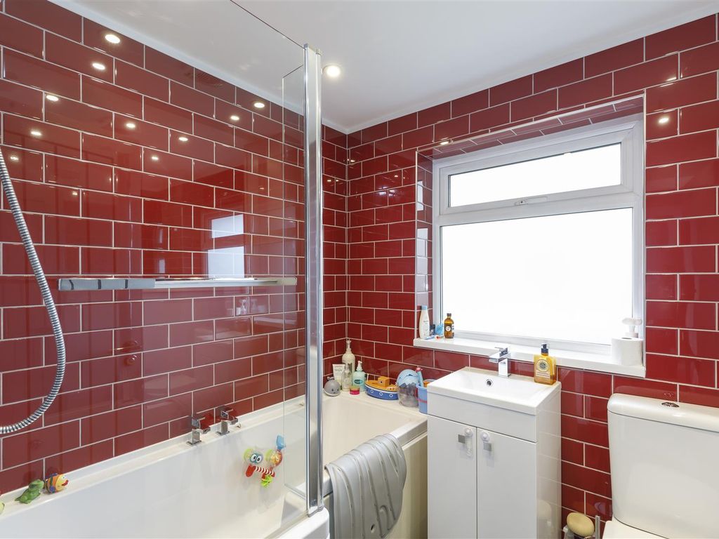 4 bed detached house for sale in Shepherds Croft, Brighton BN1, £1,000,000