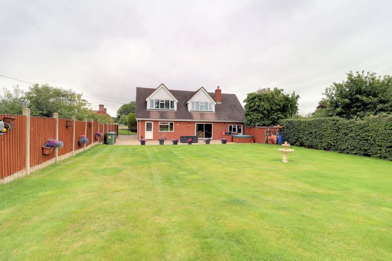 3 bed detached bungalow for sale in Wood Lane, Hinstock, Market Drayton TF9, £375,000
