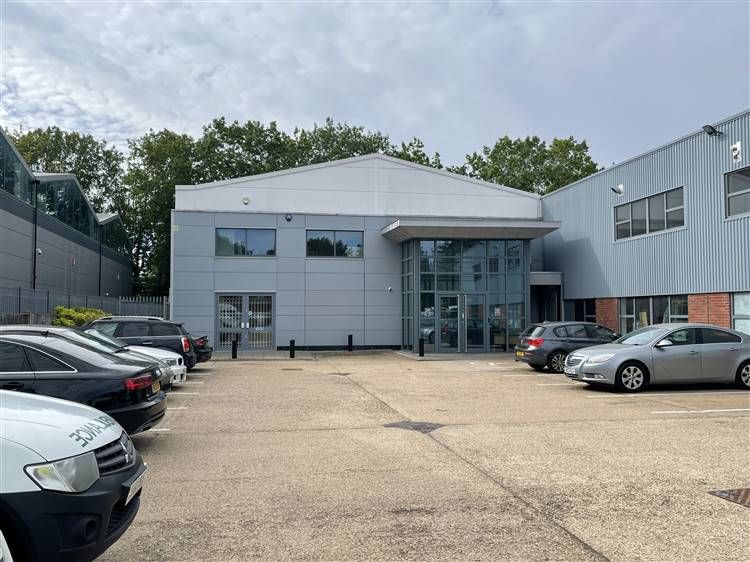 Warehouse to let in Unit 5 Priors Way Industrial Estate, Priors Way, Maidenhead SL6, £230,732 pa