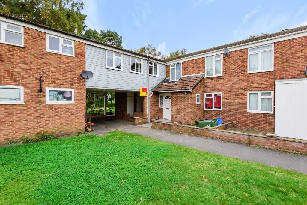 3 bed terraced house for sale in Bracknell, Berkshire RG12, £325,000