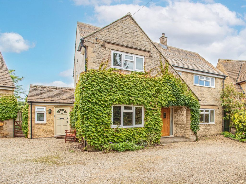 5 bed detached house for sale in Crudwell, Malmesbury, Wiltshire SN16, £895,000